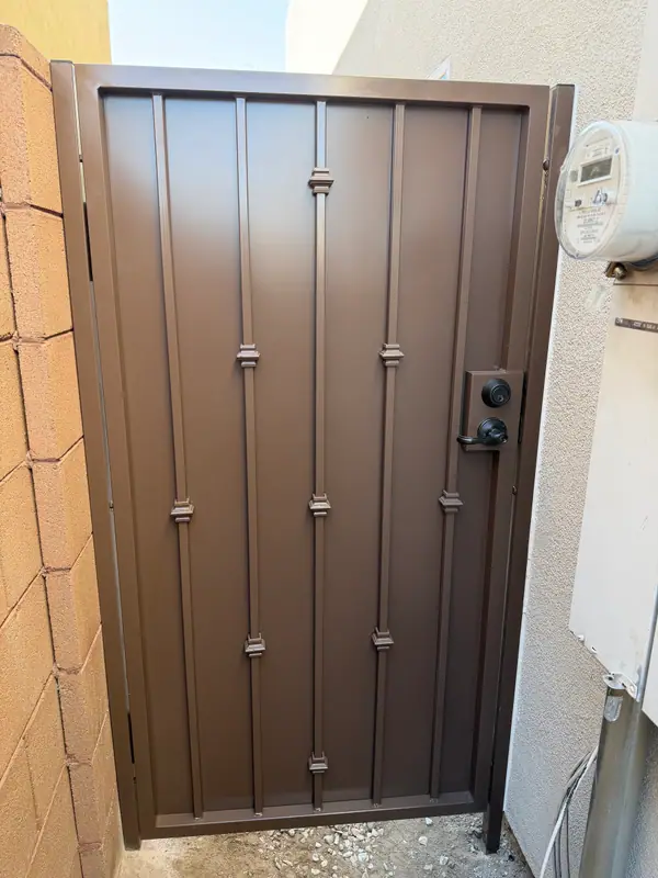 Real job: a walk gate in bars with collars